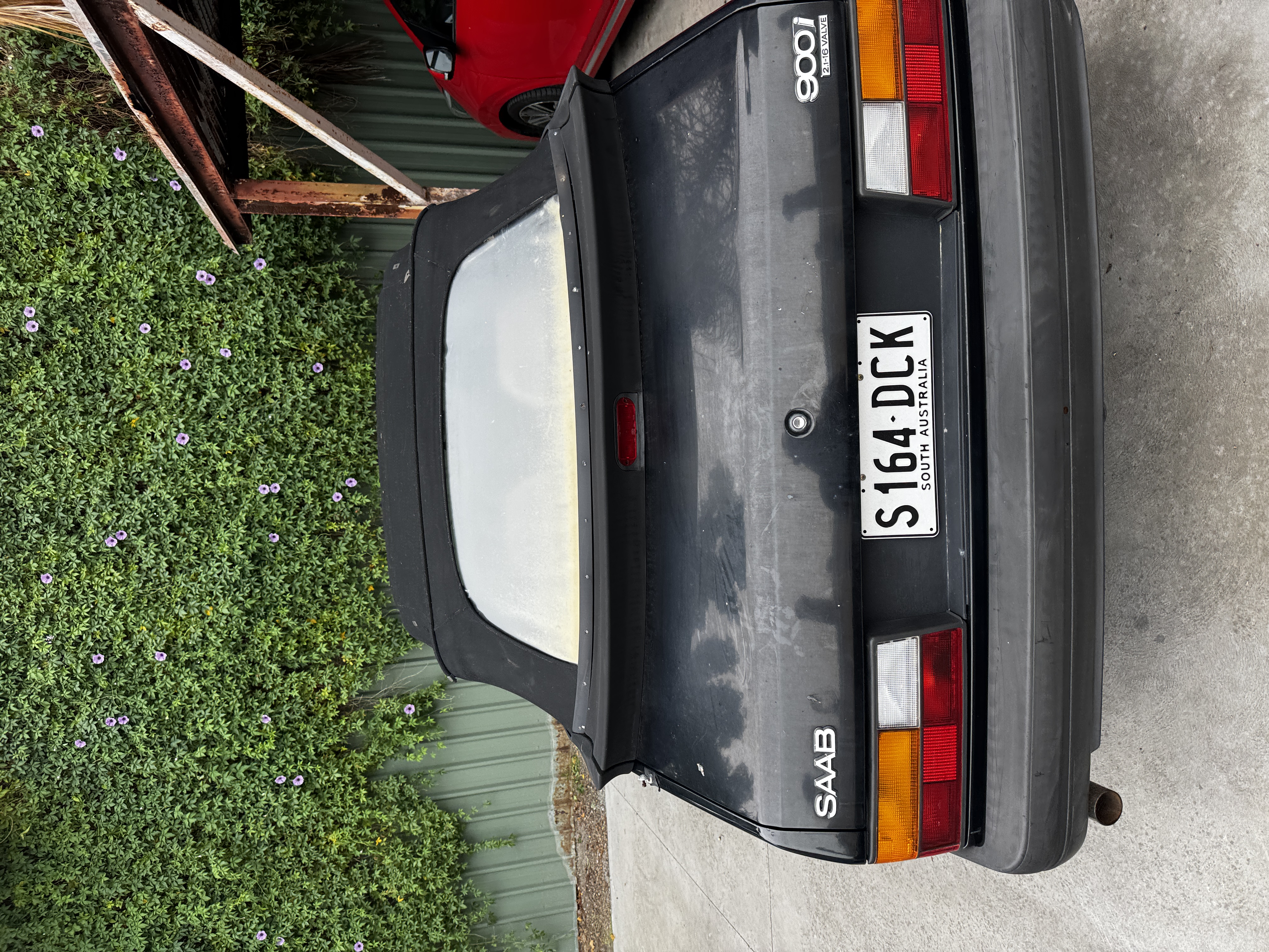 SAAB 900i Cabriolet — rear exterior, black soft top, SA plate S164-DCK
