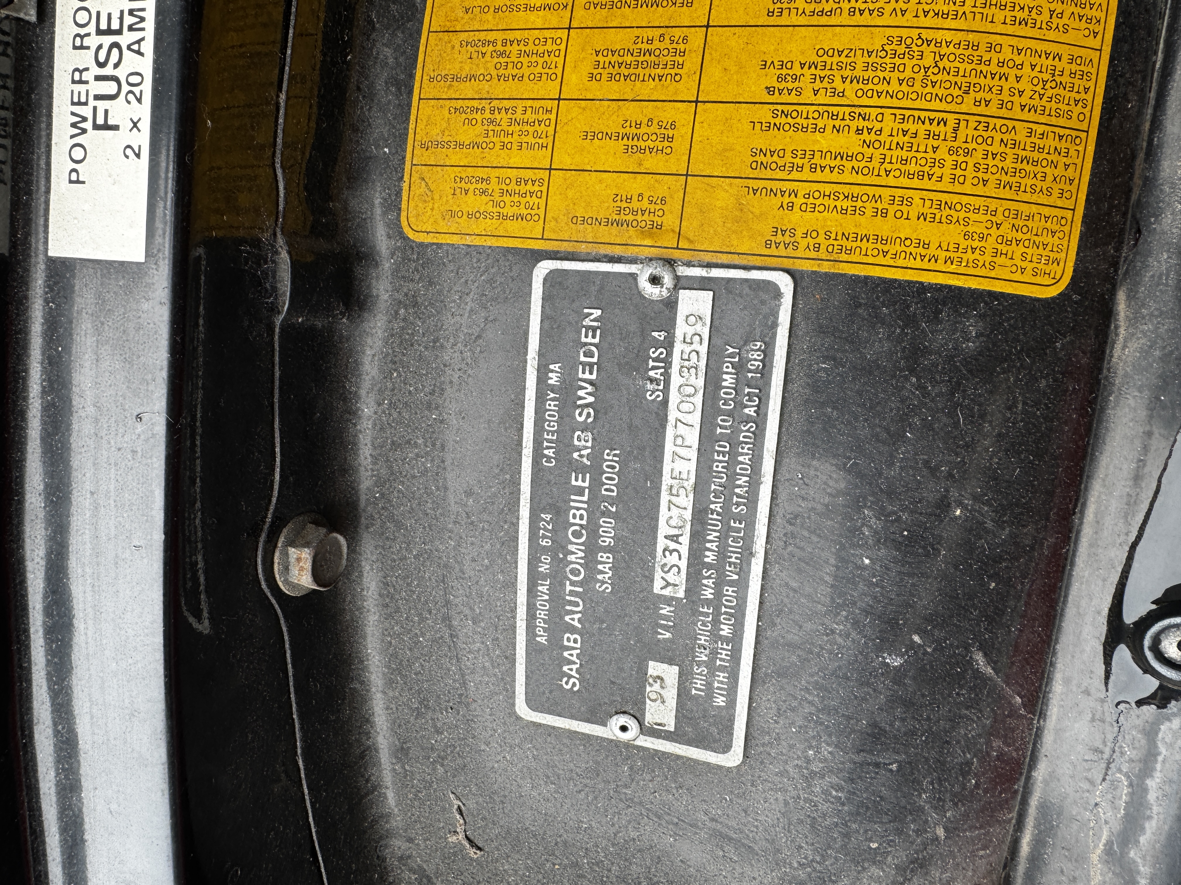 SAAB 900 VIN plate — YS3AC75E7P7003559